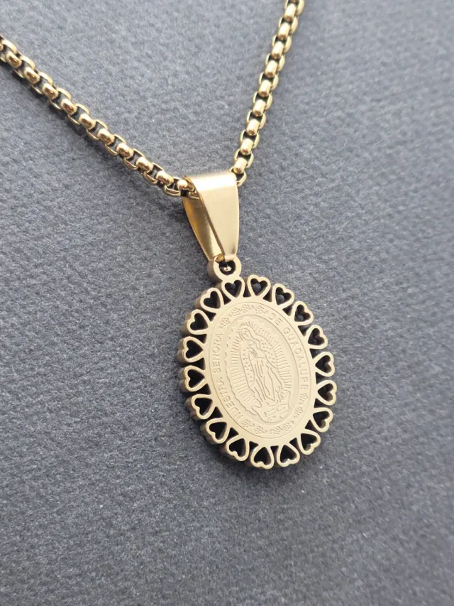 Medalla Virgen Guadalupe Acero Quirúrgico Oro