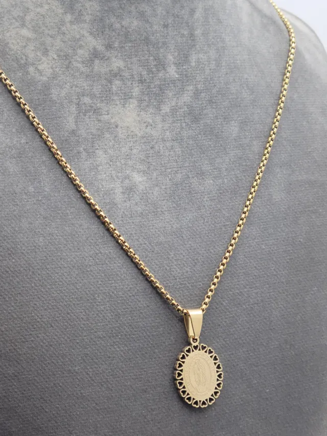 Medalla Virgen Guadalupe Acero Quirúrgico Oro