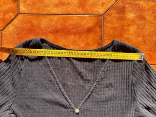 Maglioncino nero Kiabi a costine - Taglia L