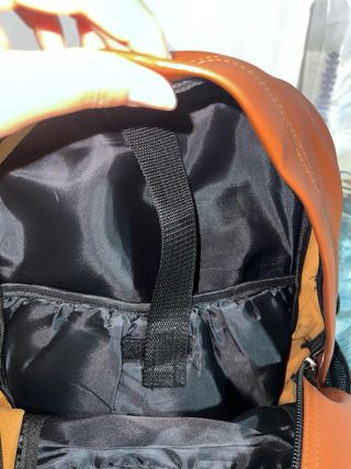 Mochila estilo Jansport Marrón y Negra