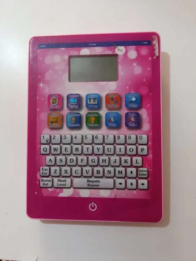 Tablet infantil rosa con juegos