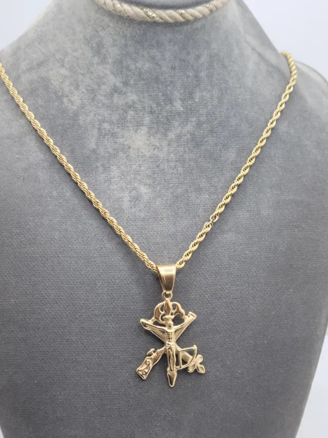 Cruz Legión Acero Quirúrgico Chapado Oro