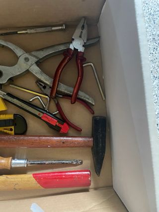 Lote de herramientas variadas