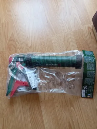 Pistola de silicona y boquillas