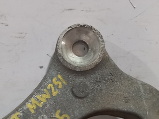 BRAZO SUSPENSION SUPERIOR TRASERO IZQUIERDO MERCE