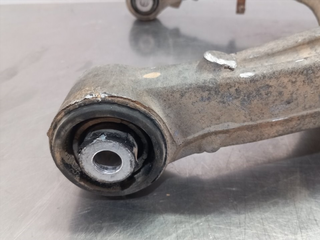 BRAZO SUSPENSION SUPERIOR TRASERO IZQUIERDO MERCE