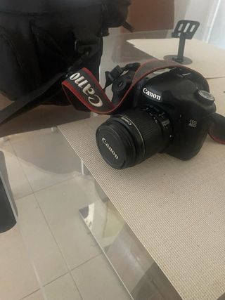 Cámara Canon EOS 18-55mm le falta solo la batería