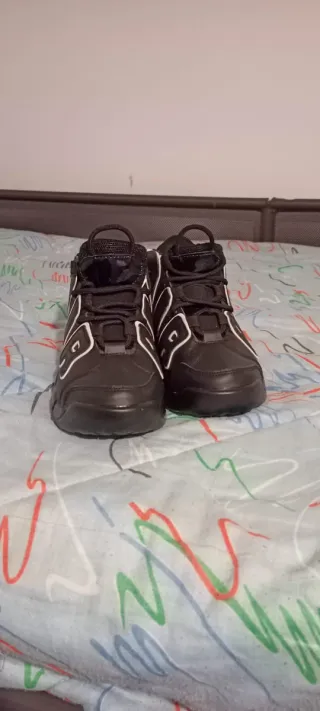 Botines Air Negro Blanco