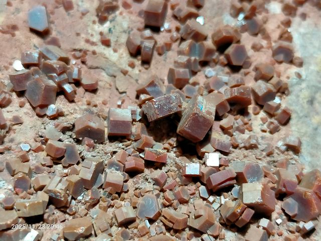 Minerale di Vanadinite, MIBLADEN, Marocco