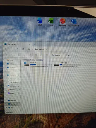 HP Pavilion All-in-One 27-r128ns