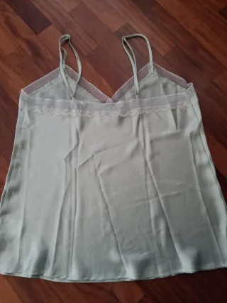 Top lencero Etam verde con encaje