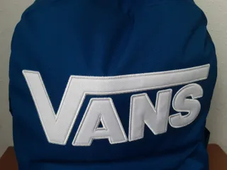 Mochila Vans Azul, no hago envios ni negocio.