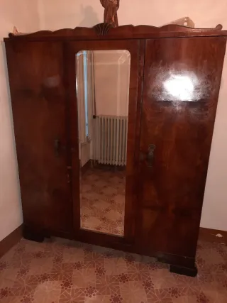 Cama doble con mesitas y armario