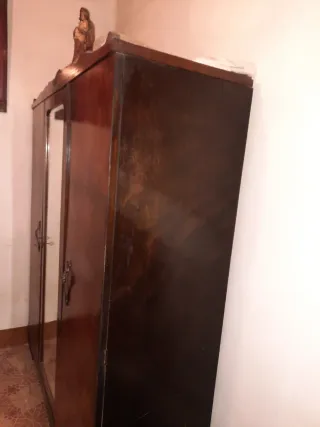 Cama doble con mesitas y armario