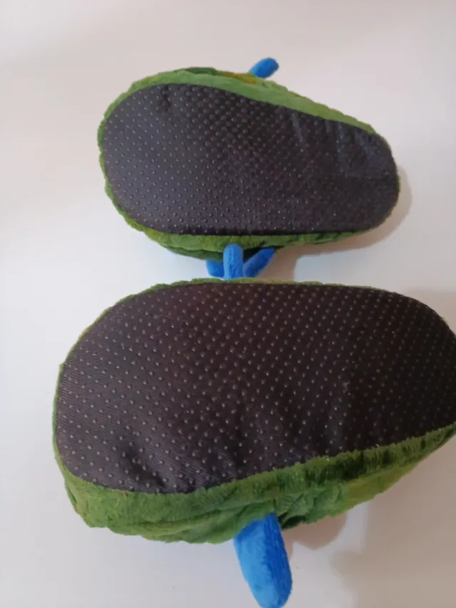 Zapatillas dinosaurio 30-31