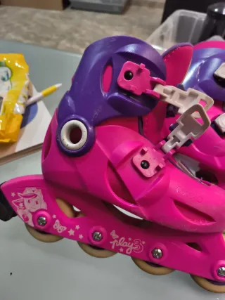 Patines en línea rosas y morados