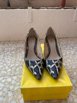 Zapatos de tacón serpiente mujer
