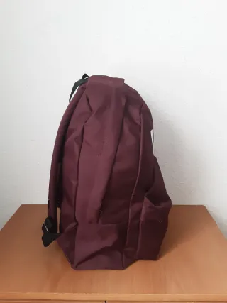 Mochila Vans, no hago envios ni negocio.