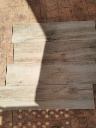 Suelo porcelánico imitación madera