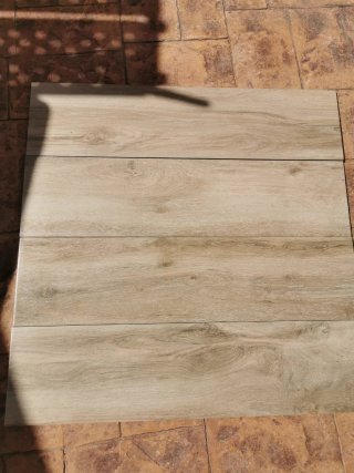 Suelo porcelánico imitación madera
