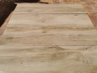 Suelo porcelánico imitación madera