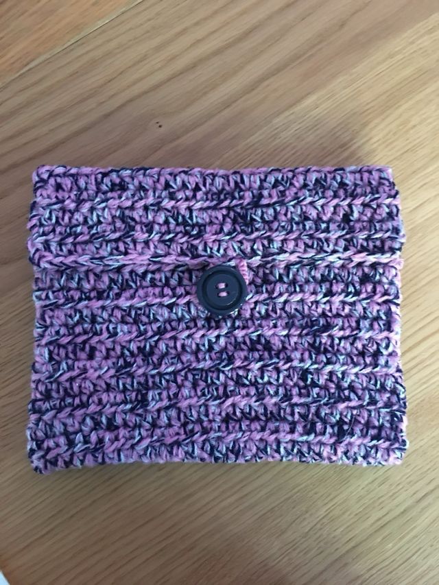 Funda tejida para e-reader 20x17cm