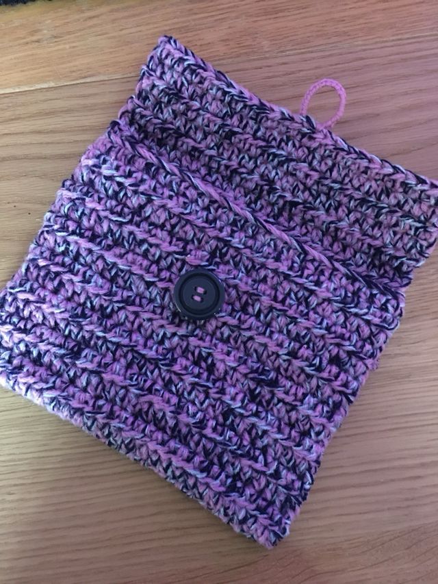 Funda tejida para e-reader 20x17cm