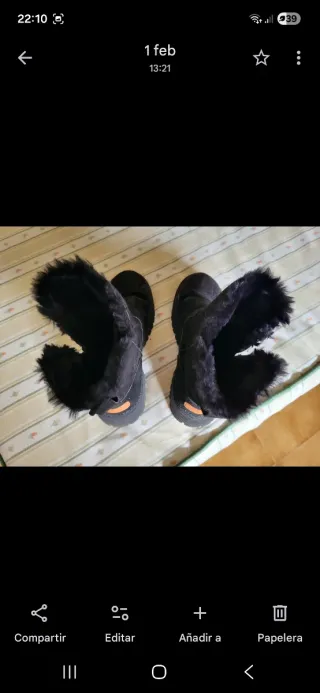 Botas de pelo negras con cremallera