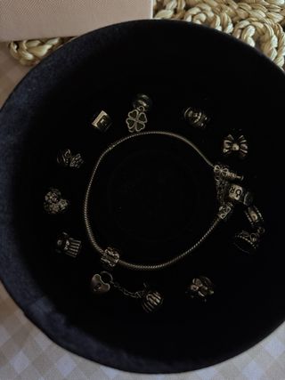Pulsera Pandora con Charm
