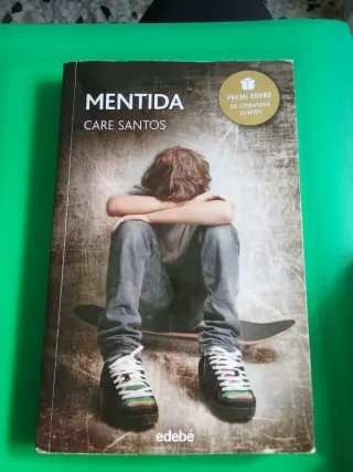 PREMI EDEBÉ 2015: Mentida