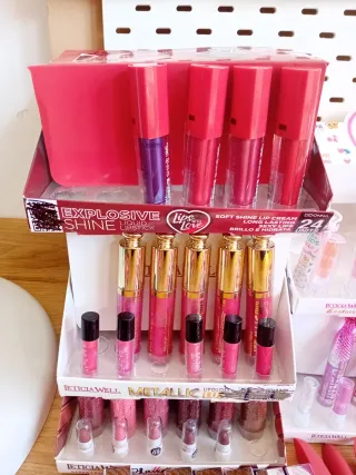 Lote 110 labiales y brillos de labios