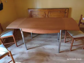 Conjunto mesa extensible y 4 sillas madera