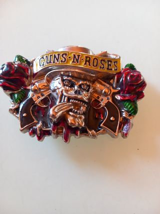 Hebilla Guns N' Roses Calavera Pistolas Rosas