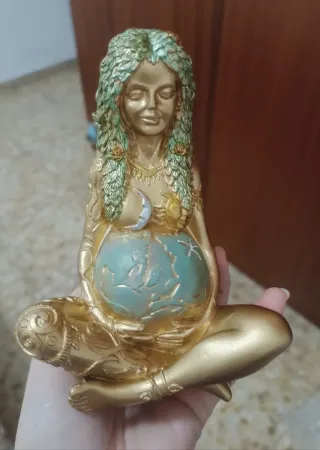 Madre Tierra Resina Figura Decorativa