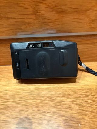 Cámara analógica Minolta FS-35