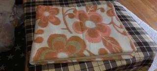 Manta cama 90cm floral naranja y rosa