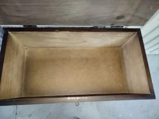 Baúl de madera antiguo