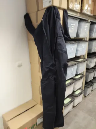 Mono de trabajo azul marino