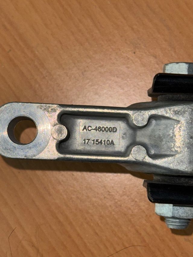 Soporte Motor 5Q0199855P