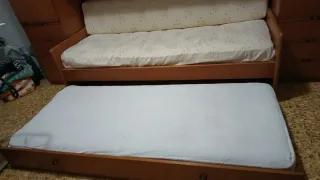 Divano letto in legno con cassetti