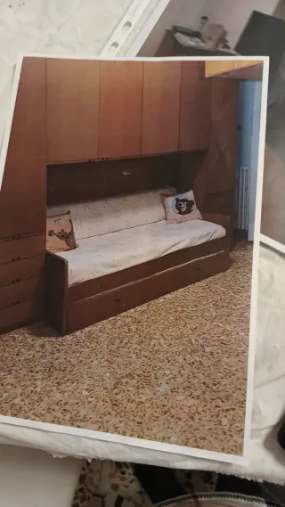 Divano letto in legno con cassetti