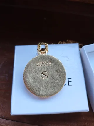 Colgante Versace Medusa Dorado