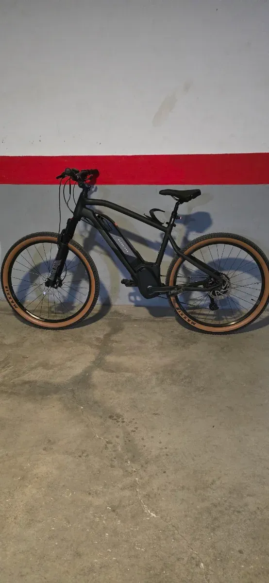 Bicicleta eléctrica Rockrider E-ST500