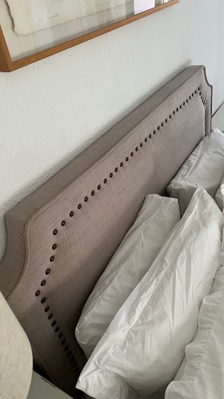 Cabecero tapizado beige cama 135 cm