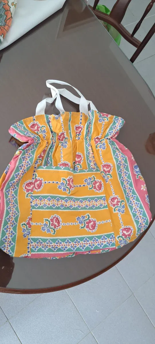 Bolsas de ropa con varios estampados