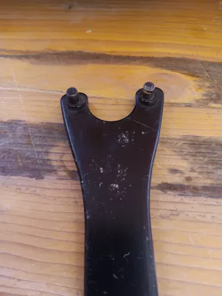 Llave de radial grande Amoladora