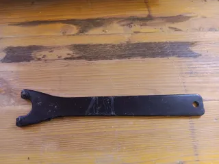 Llave de radial grande Amoladora