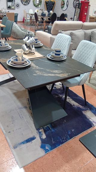 Mesa extensible efecto mármol