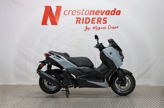 Yamaha XMAX 125 TECH MAX +