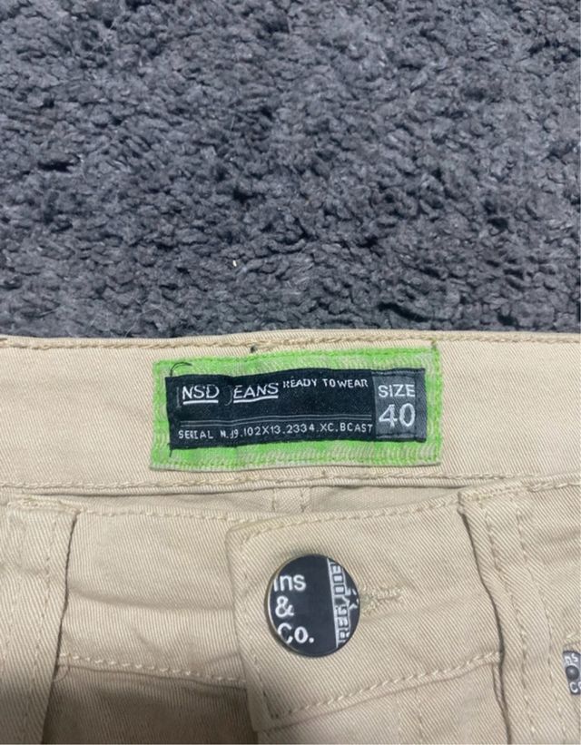 Pantalón corto beige talla M